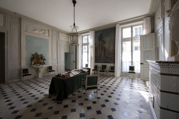 Paris: Hôtel De La Marine Entry Ticket - Visitor Tips