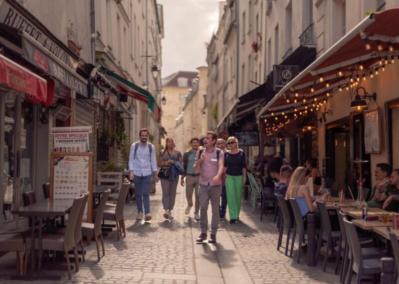 Paris: Iconic Neighborhoods Guided Walking Tour - Discover Le Marais