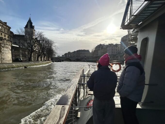 Paris: Illuminations River Cruise With Audio Commentary - Booking and Cancellation Policy