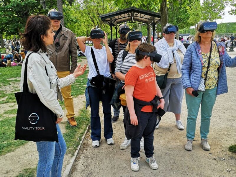 Paris : Immersive Eiffel Tower Tour With Virtual Reality - Customer Reviews and Feedback
