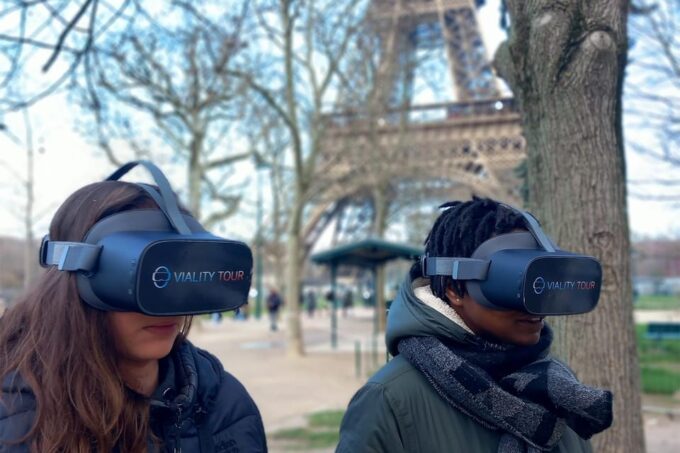 Paris : Immersive Eiffel Tower Tour With Virtual Reality - Back in Time: Eiffel Tower Construction and the 1889 Worlds Fair