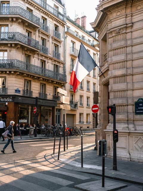 Paris in Winter: 3 Days of Adventure With a Local Guide - Key Points