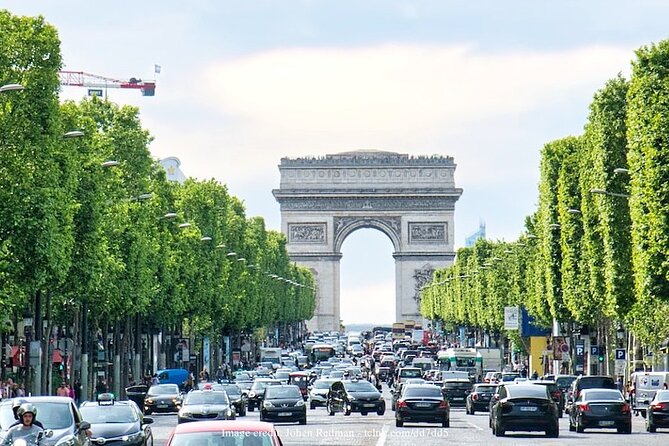 Paris Je Taime: Private Half-Day Highlights Walking Tour - Hidden Gems in Paris