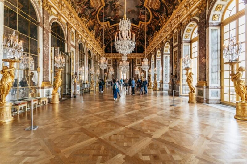 Paris: Kings Louis XV and XVI Private Apartments VIP Tour - Tour Experience