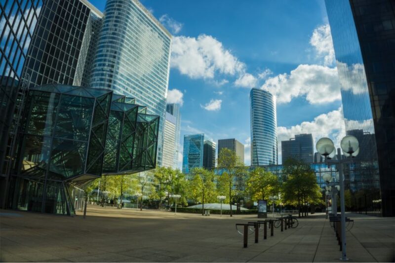 Paris: La Défense Private Guided Tour - Pricing and Booking