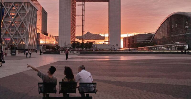 Paris: La Défense Private Guided Tour - Tour Highlights
