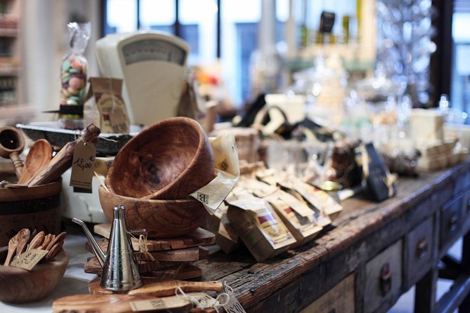 Paris Le Marais District Original Food and Wine Tasting Tour - See Iconic Landmarks