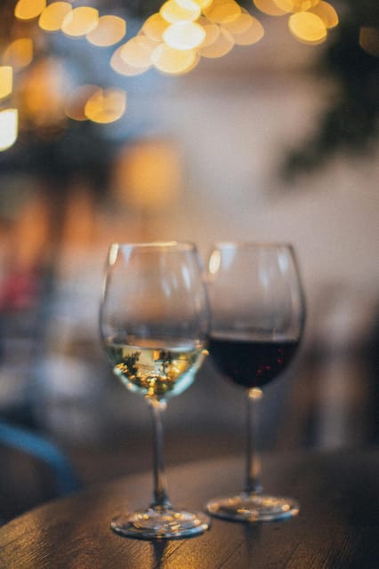 Paris Le Marais: Traditional Food Tour With Full Meal - Tasting the Traditional Delights of Paris