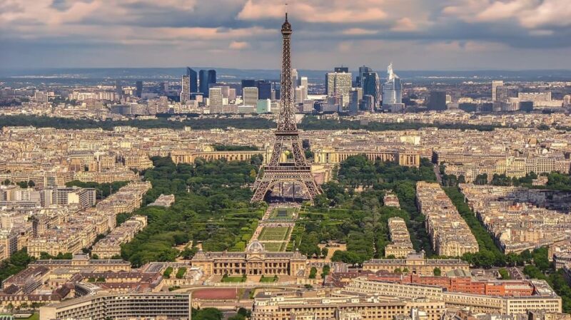 Paris: Loire Valley Day Trip With a Local - Tours Enchantment