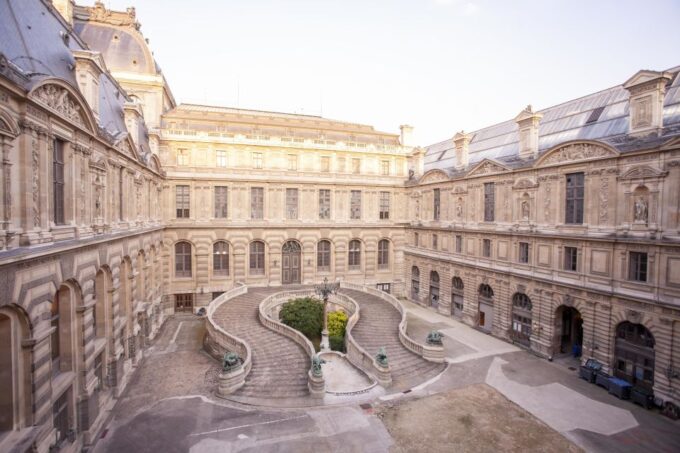 Paris Louvre: 2-Hour Private Tour for Groups or Families - Frequently Asked Questions