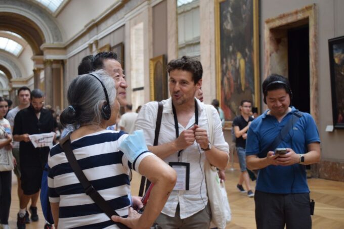 Paris: Louvre Masterpieces Tour With Pre-Reserved Tickets - Meeting Point Location