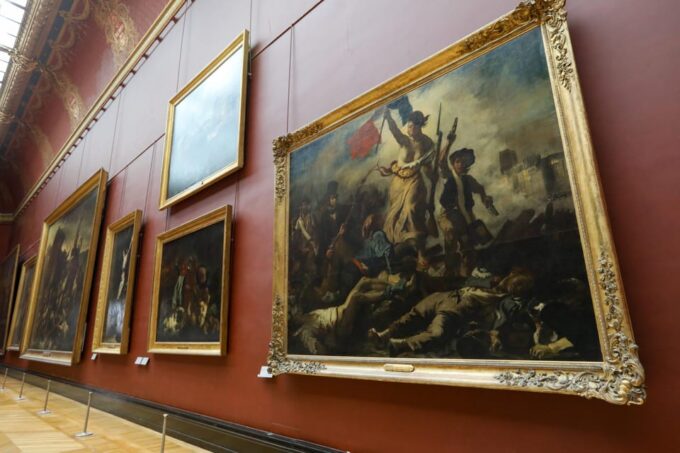Paris: Louvre Museum Entry Ticket With Guided Tour - Highlights of the Guided Tour