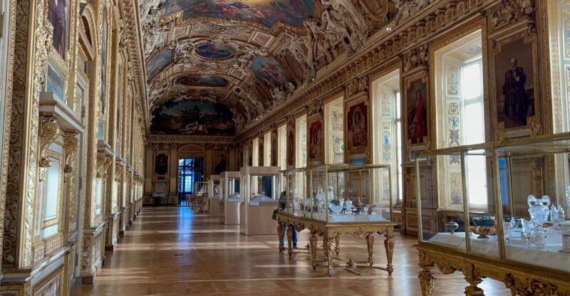 Paris: Louvre Museum Private Guided Tour - Highlights of the Tour