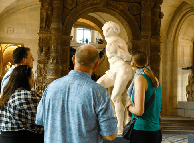 Paris: Louvre Museum Private Tour With Pick-Up From Hotel - Frequently Asked Questions