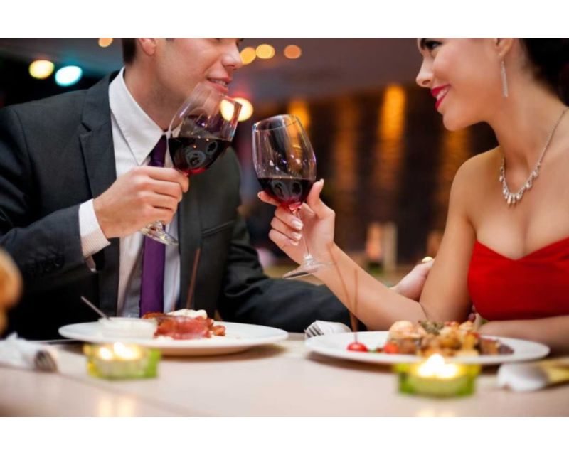 Paris: Love Day for Couples - Private Chauffeur Service