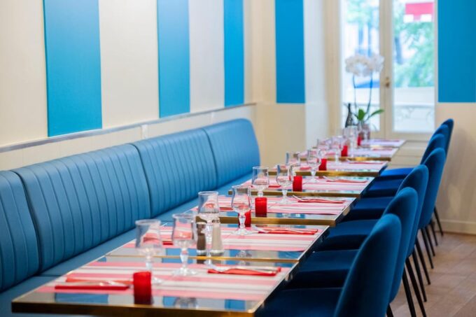 Paris: Lunch & Dinner for Groups - Multilingual Staff