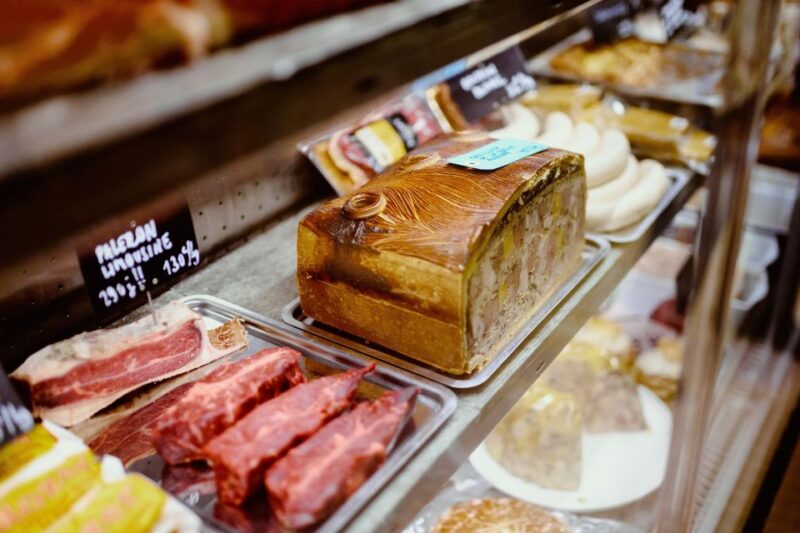 Paris: Luxury Food Tour With Degustations in Le Marais - Gastronomic Expert Guide