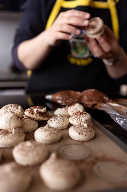 Paris: Macarons Class in a Parisian Home - Location and Transportation