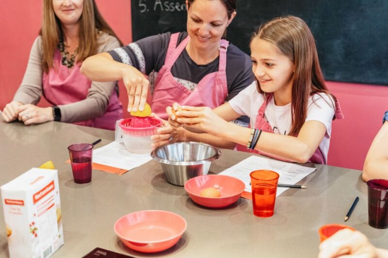 Paris: Macarons Cooking Class With Pâtisserie Chef Noémie - Customer Feedback