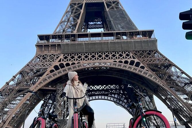 Paris Main Sights Bike Tour - Snack Break and Refreshments