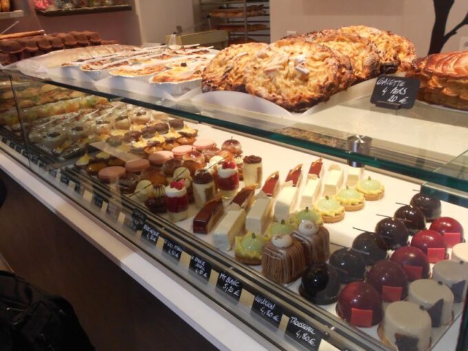 Paris Market Tour: Wine, Cheese and Chocolate! - Savoring the Tastings