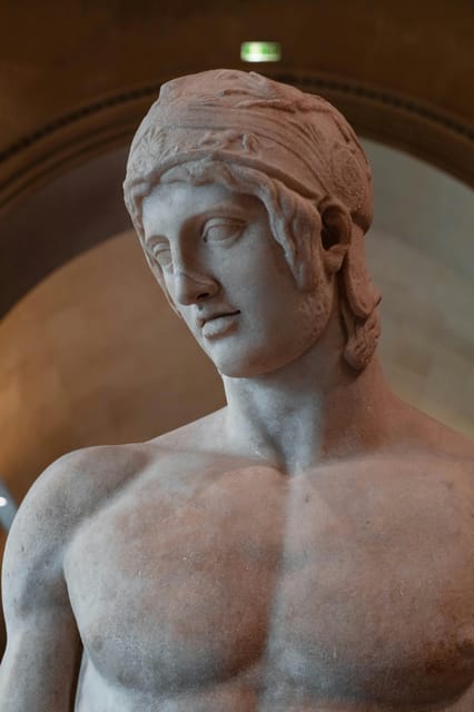 Paris: Mona Lisa and Louvre Highlights Tour SEMI PRIVATE - What to Expect During the Experience