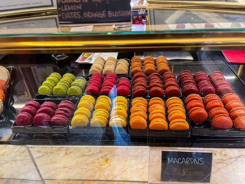 Paris: Montmartre Cheese, Wine & Pastry Guided Walking Tour - Discovering the History and Artistry of Montmartre