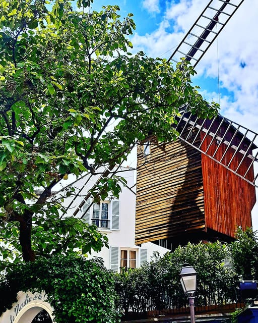 Paris: Montmartre Drawing Tour With a Local Artist - Customer Feedback and Recommendations