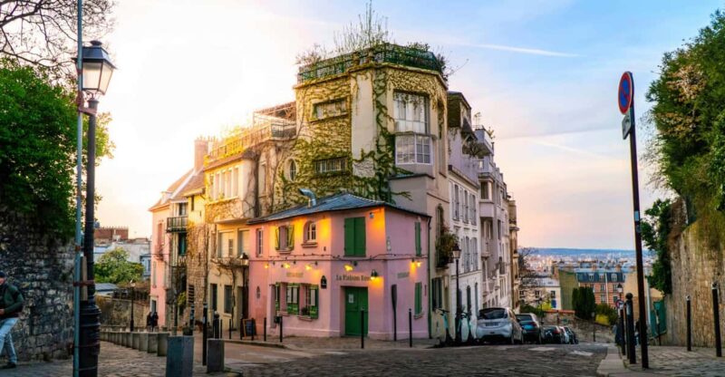 Paris: Montmartre Highlights Guided Walking Tour - Experience Description