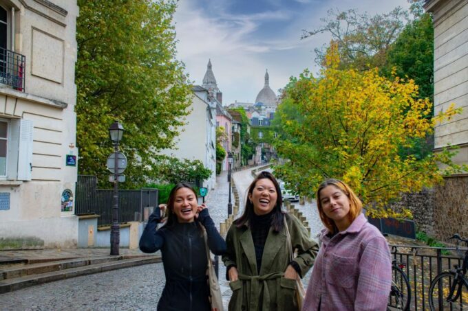 Paris Montmartre Highlights Walking Tour - Small Group - Frequently Asked Questions