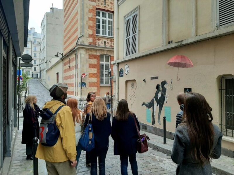 Paris: Montmartre Street Art Tour With an Artist - Discovering Vibrant Street Art