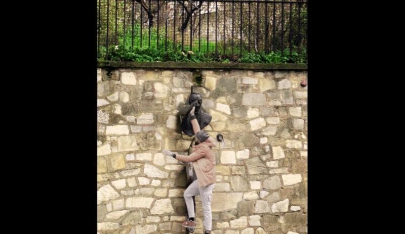 Paris: Montmartre Tour With Sacré-CœUr (Wine Tasting Option) - Optional Wine Tasting