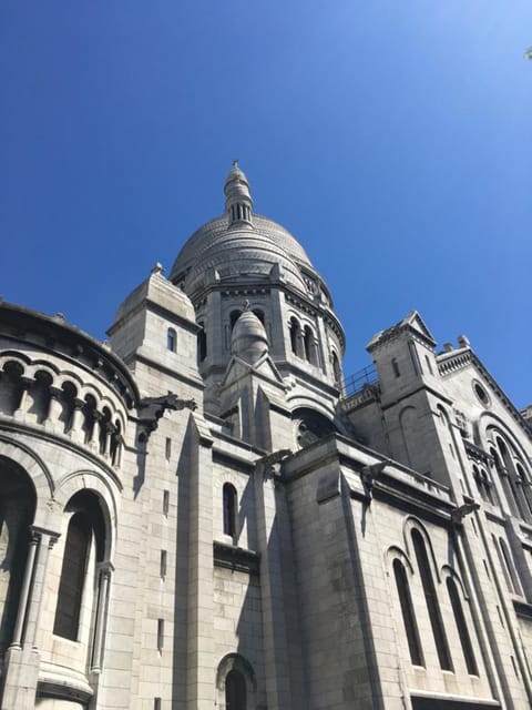 Paris: Montmartre Train Ride W/ Optional Seine River Cruise - Key Points