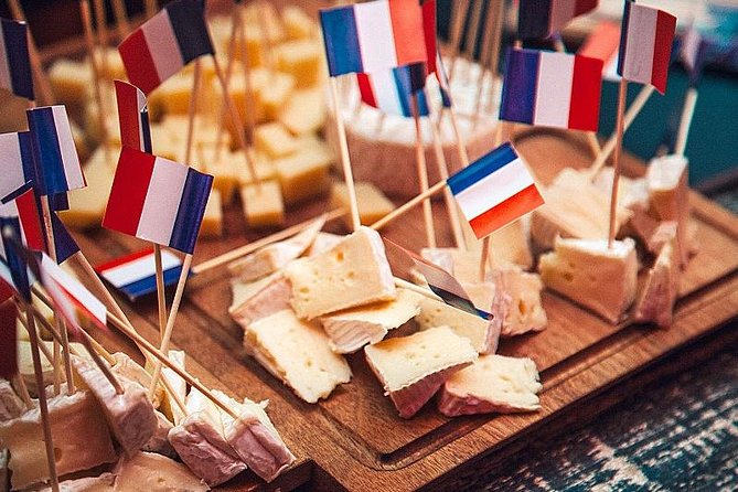 Paris Montmartre Walking Tour Best Art Culture and Food - Discover the Moulin Rouge and Artist Haunts