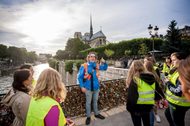 Paris Night Bike Tour - Key Points