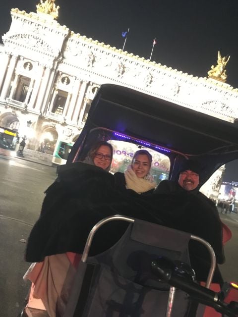 Paris: Nighttime Tuk-Tuk Tour - Iconic Landmarks Illuminated