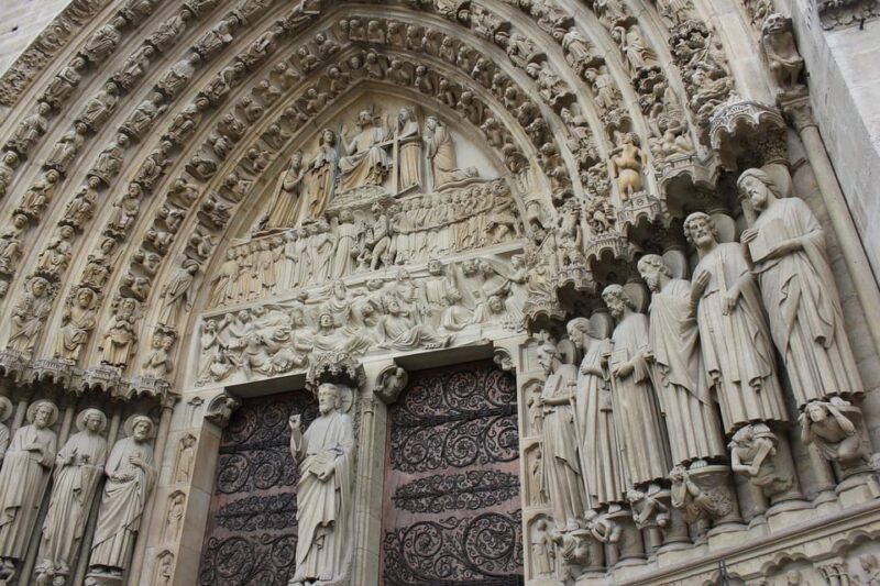 Paris: Notre Dame Exterior Tour, Crypt Access & River Cruise - Important Information