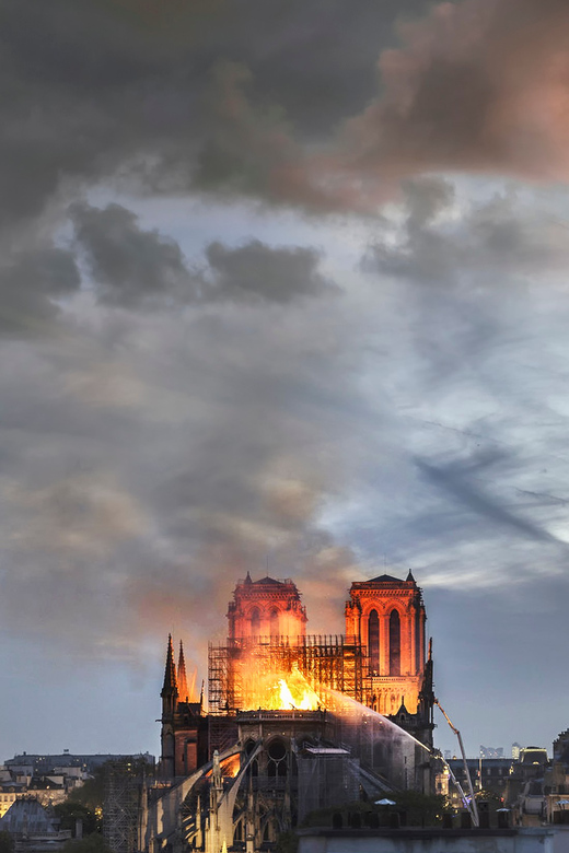 Paris: Notre Dame Virtual Reality Tour - Experience Features