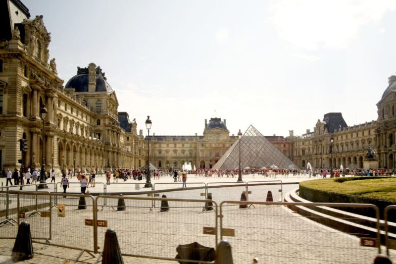 Paris: Openair Double Decker Bus Audio-Guided City Tour - Meeting Point and Directions
