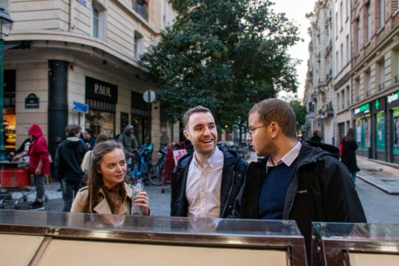 Paris: Private Christmas Food Tour With Local Guide - Illuminated Christmas Sights