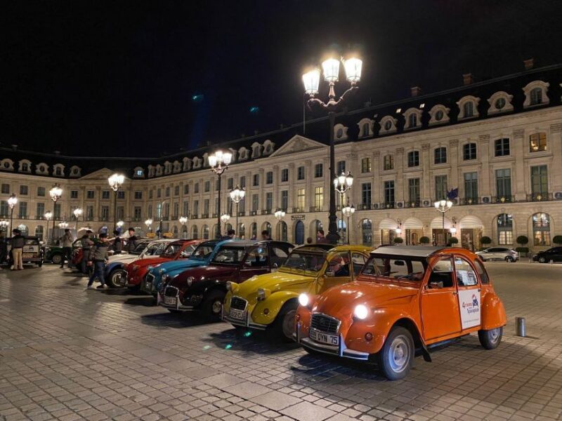 Paris: Private Christmas Lights Tour in Citroën 2CV 2h - Memorable Gift