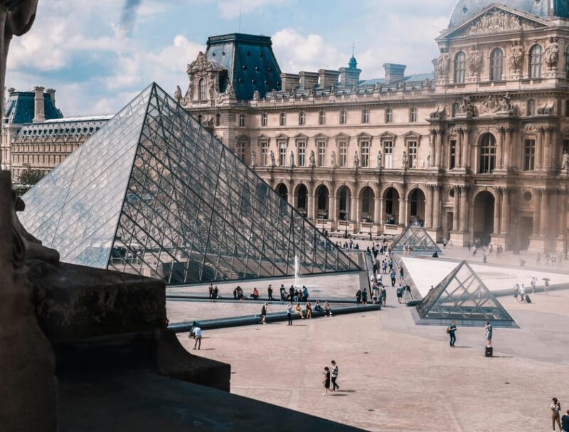 Paris: Private Customized 2-Hour Walking Tour With a Local - Customer Feedback