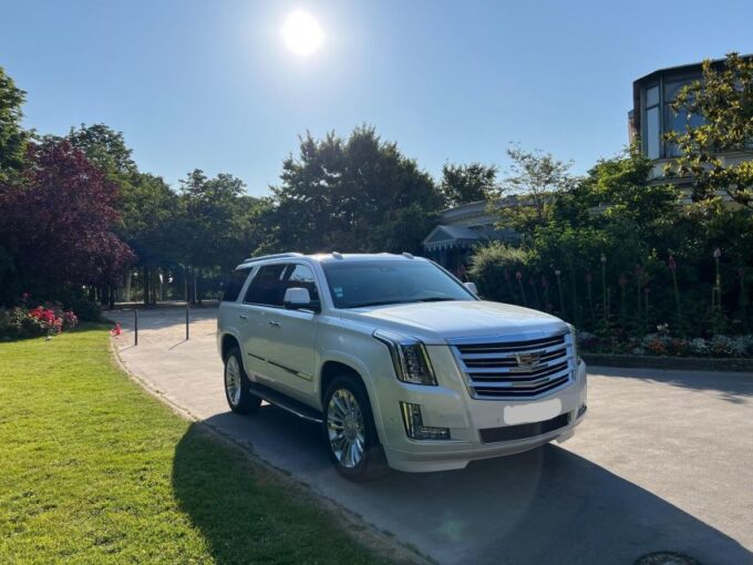 Paris: Private Drive to Historical Monuments in Luxury Car - Booking and Cancellation Policy