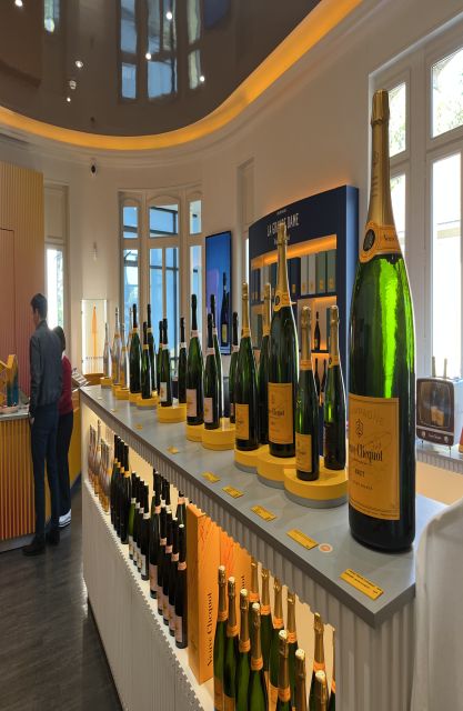 Paris: Private Epernay Trip With Champagne Vineyard Tastings - Highlights of the Champagne Tour