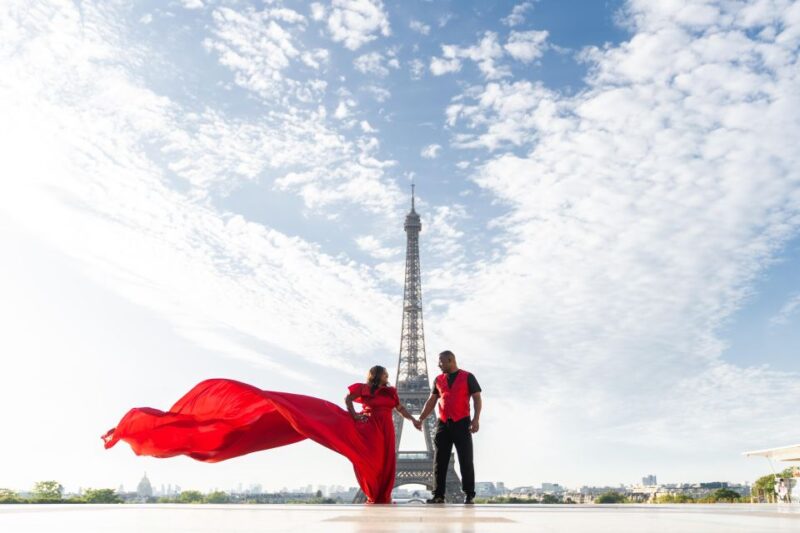 Paris : Private Flying Dress Photoshoot by the Eiffel Tower - Dress Quality and Availability