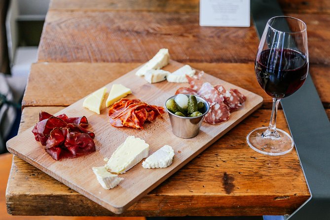 Paris Private Food Tour With 6 or 10 Tastings - Exploring the Jewish Quarter