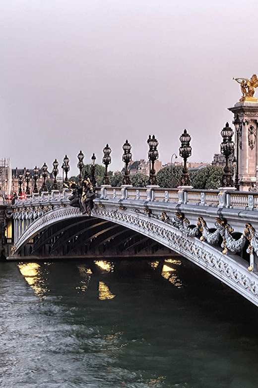 Paris: Private Layover Tour - Languages Offered