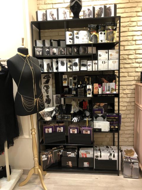 Paris: Private Lingerie Fitting Activity for Couples - Convenient Central Paris Location
