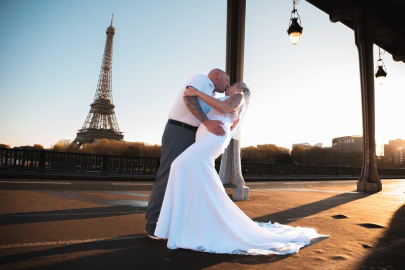 Paris: Private Photoshoot Near the Eiffel Tower - Photographic Guidance and Creativity
