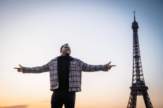 Paris: Private Photoshoot Near the Eiffel Tower - How to Reserve Your Photoshoot Session